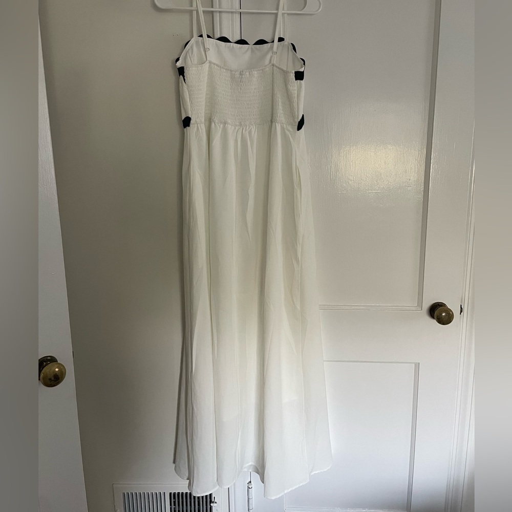 White and black maxi dress with pockets - Picture 4 of 5